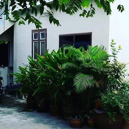 San Sook Place Phranakhonszi Ajutthaja Kültér fotó